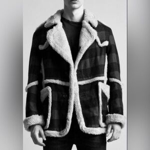 R13 imitation sheepskin coat. Size medium